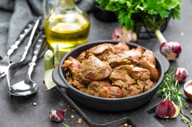 Kızarmış tavuk karaciğer portre