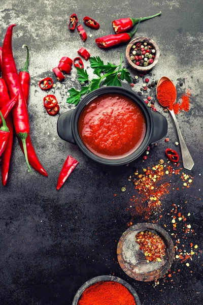 Chili sauce and fresh peppers, chilli ketchup, paste — Stock Photo, Image