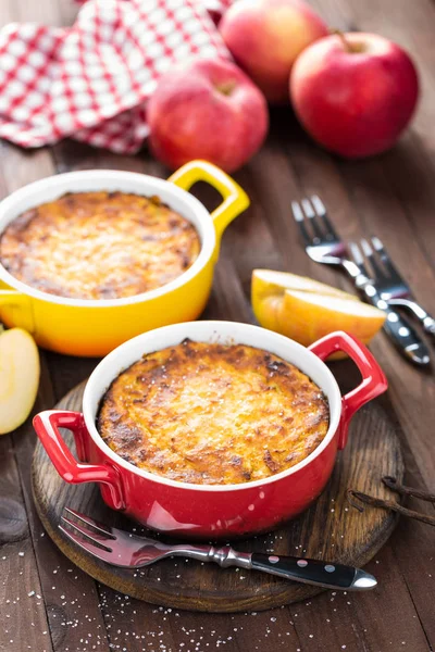 Süzme peynir güveci, tatlı kahvaltı.