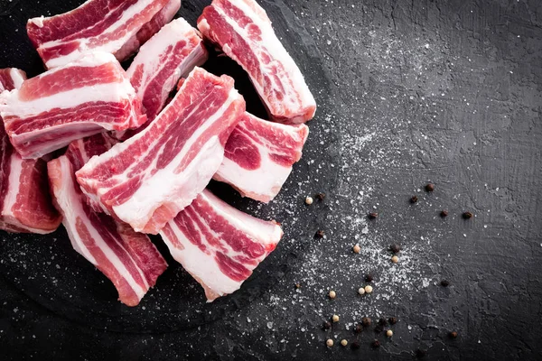 Costillas de cerdo, carne cruda —  Fotos de Stock