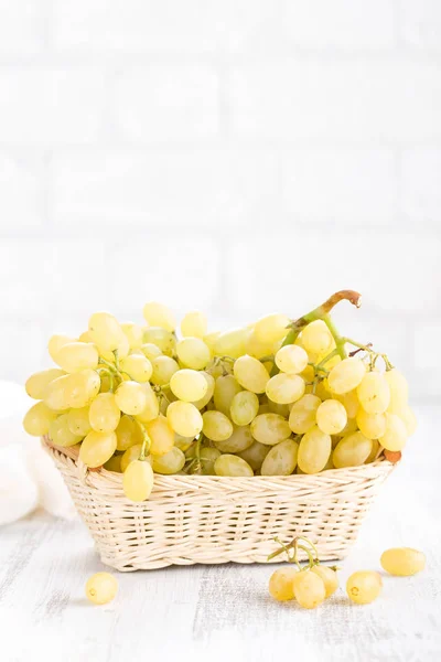白を基調としたブドウ — ストック写真