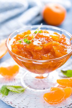 Lezzetli portakal reçeli. Mandalina karışımı, marmelat..