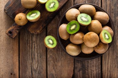 Kivi ahşap rustik masa, detoks güler yüzlü için madde üzerinde