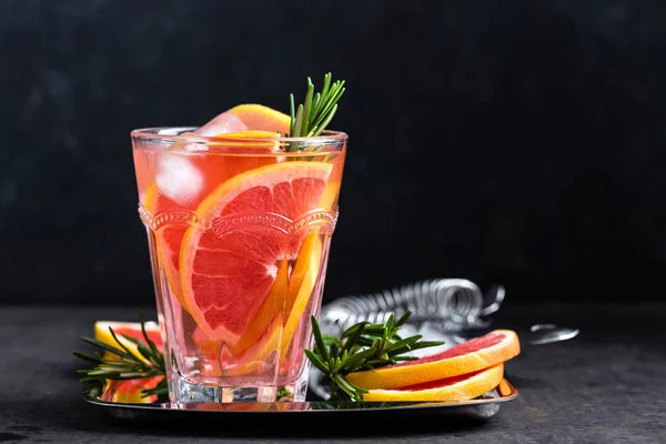 Grapefruit Fresh Rosemary Gin Cocktail Juice Cold Summer Citrus Refreshing — Stock Photo, Image