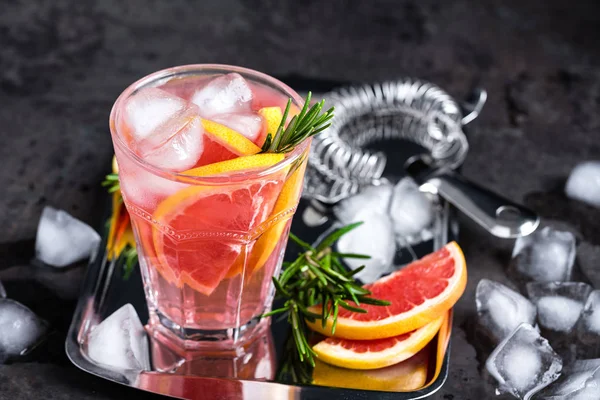 Grapefruit Fresh Rosemary Gin Cocktail Juice Cold Summer Citrus Refreshing — Stock Photo, Image