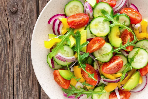 Healthy Vegetarian Dish Vegetable Salad Fresh Tomato Cucumber Bell Pepper — Stock Photo, Image