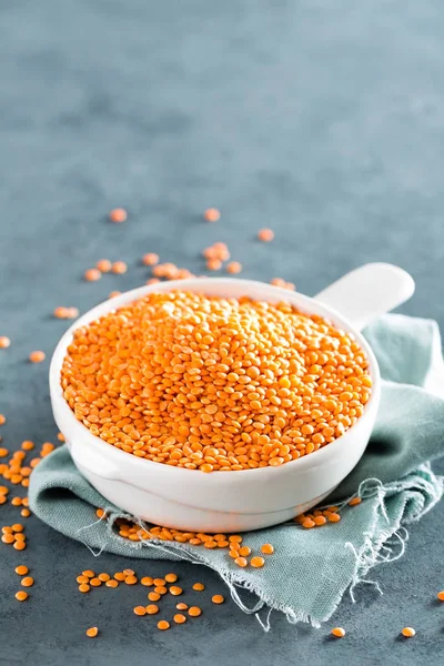 Rohe Linsen Einer Schüssel Auf Dem Tisch Frische Linsen Vegetarisches — Stockfoto