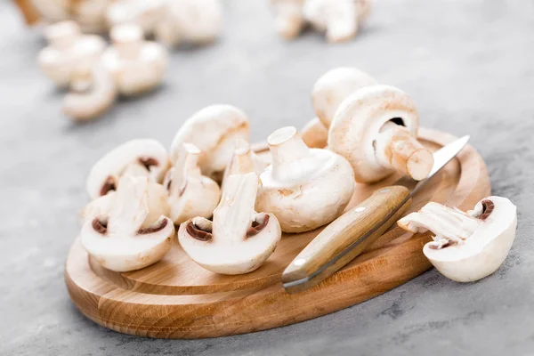 Champignons Frais Champignons Crus Sur Planche Bois Champignons — Photo