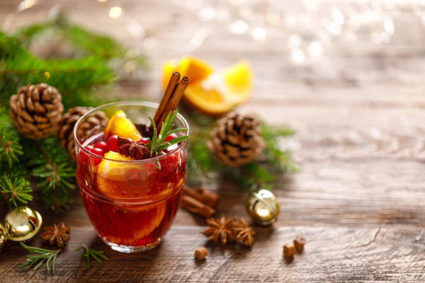 圣诞节覆酒 传统假日饮品 — 图库照片