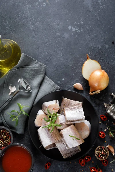 Ψάρια Μερλούκιου Νωπά Φέτες Συστατικά Για Μαγείρεμα — Φωτογραφία Αρχείου