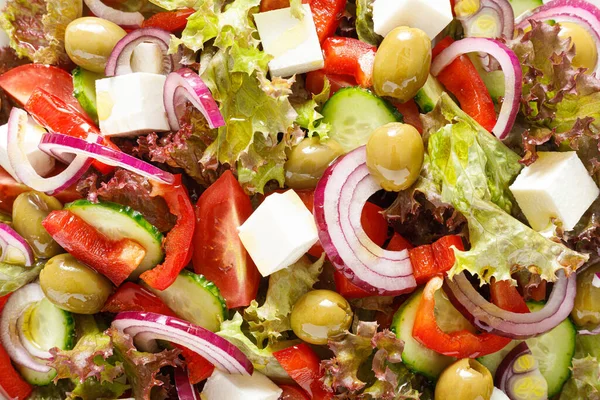 Řecký Salát Čerstvou Zeleninou Salátem Sýrem Feta — Stock fotografie