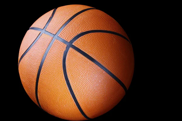 Basketbal op zwart — Stockfoto