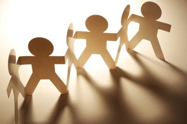 Kağıt zinciri takım