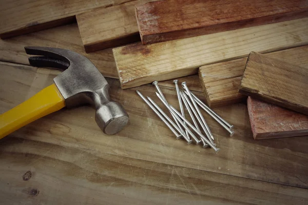 Hammer and nails — Stock Photo, Image