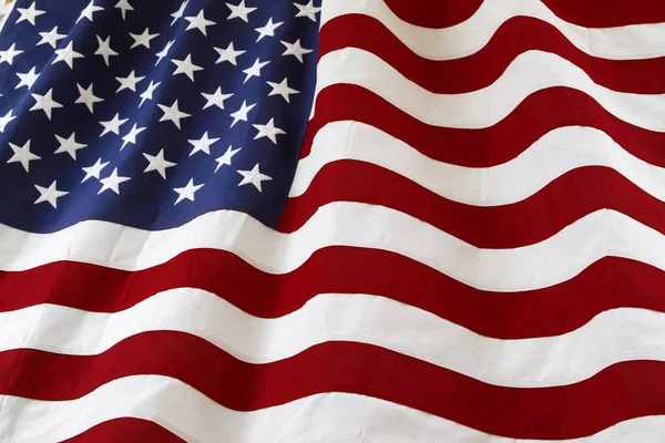 Vlnitý Usa vlajka — Stock fotografie