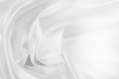 Beyaz ipek kumaş
