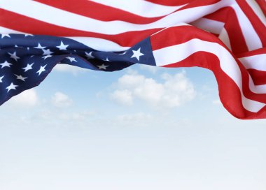 Amerikan bayrağı ve gökyüzü