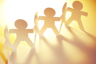 Kağıt zincir takımı elele