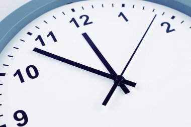 clock bir close-up