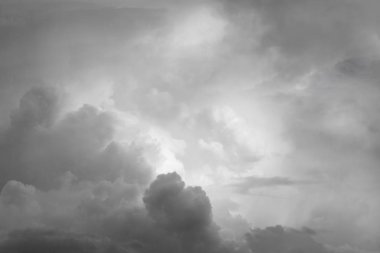 Gri bulutlar gökyüzü