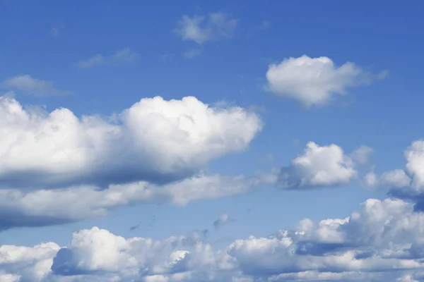 Nuvens no céu — Fotografia de Stock