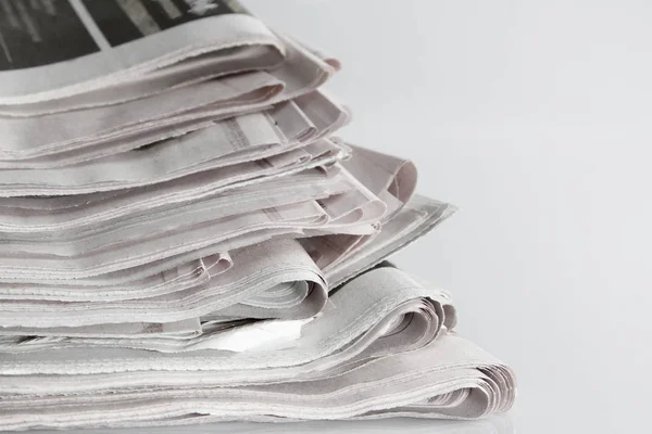 Montón de periódicos — Foto de Stock