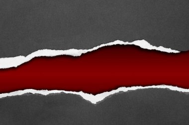 Yırtık kağıt üzerinde kırmızı