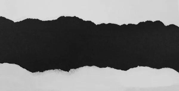 Σκισμένο Χαρτί Μαύρο Φόντο — Φωτογραφία Αρχείου