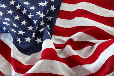 Dalgalanan Amerikan bayrağına yakın çekim