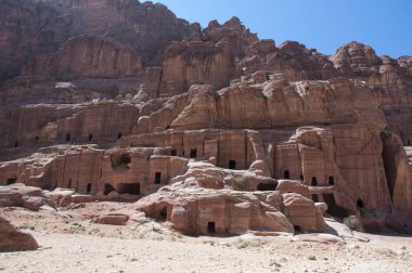 Petra mağaralarda