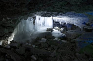 kungur buz Mağarası