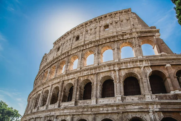 Antiguo edificio del Coliseo — Foto de Stock