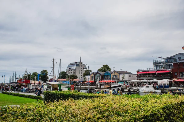 Belo porto de Warnemunde — Fotografia de Stock