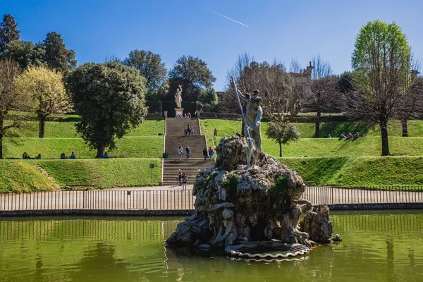 Fuente Neptuno en los Jardines Boboli — Foto de Stock