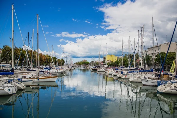 Iates Barcos Porto Cidade Rimini Itália — Fotografia de Stock