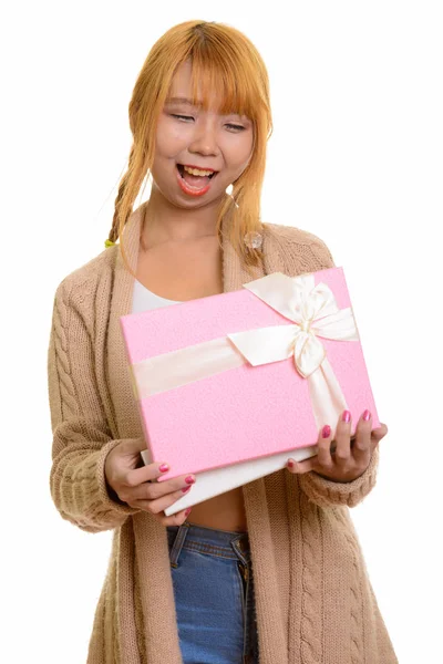 Jovem Mulher Asiática Feliz Sorrindo Abrindo Caixa Presente — Fotografia de Stock