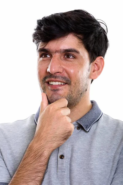 Gezicht Van Jonge Gelukkig Perzische Man Glimlachen Denken Terwijl Omhoog — Stockfoto