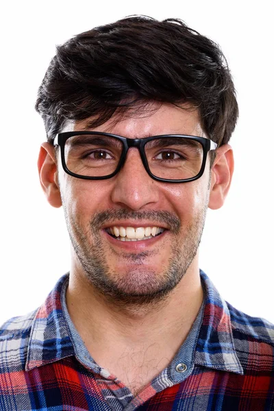 Rosto Jovem Feliz Persa Homem Sorrindo Enquanto Vestindo Óculos — Fotografia de Stock