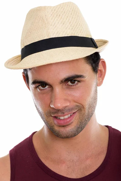 Gesicht Eines Jungen Glücklichen Hispanischen Mannes Der Mit Hut Lächelt — Stockfoto
