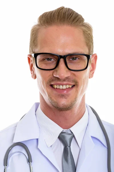 Cara Joven Feliz Hombre Médico Sonriendo Mientras Usa Anteojos — Foto de Stock