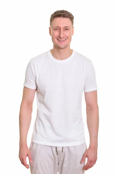 Onnellinen komea valkoihoinen mies — kuvapankkivalokuva