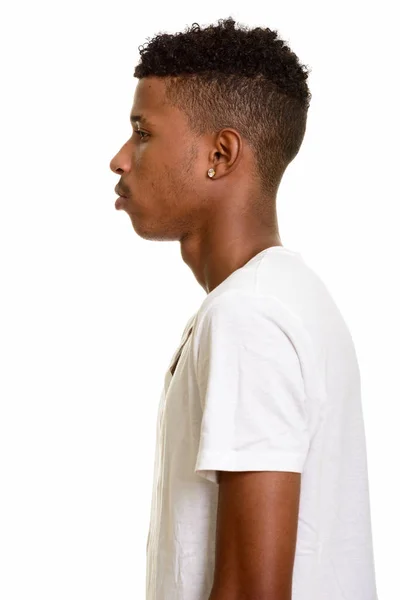 Vista de perfil de joven hombre africano guapo —  Fotos de Stock