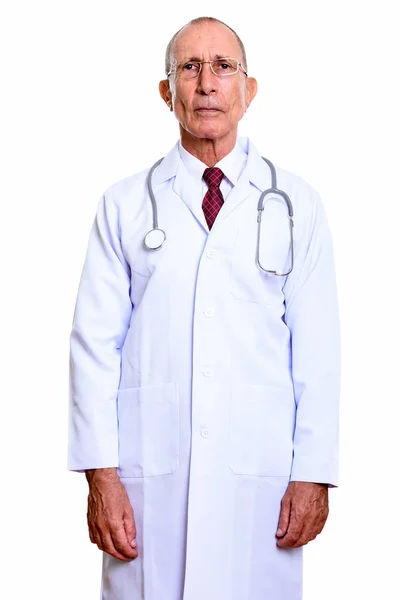 Studio colpo di anziano uomo medico in piedi — Foto Stock