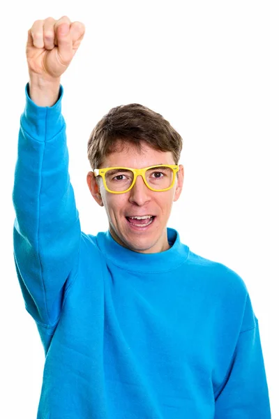 Estudio de tiro de hombre feliz sonriendo mientras se ve motivado con fi —  Fotos de Stock