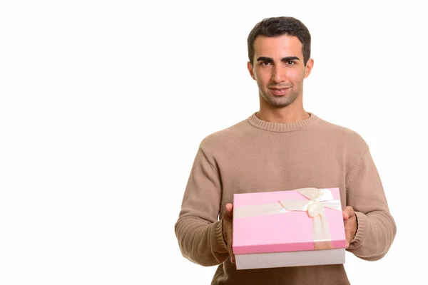 Jovem homem caucasiano feliz segurando caixa de presente pronto para Valentine — Fotografia de Stock