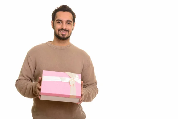 행복 한 인도 젊은이 발렌타인 다 준비 선물 상자를 들고 — 스톡 사진