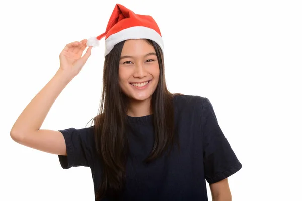 Giovane felice ragazza asiatica adolescente sorridente pronto per Natale — Foto Stock