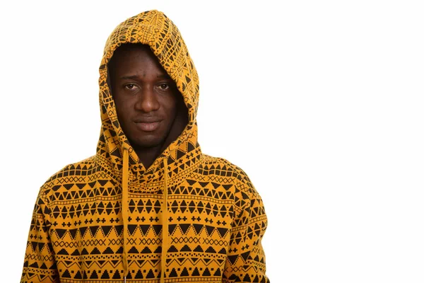 Junger schöner afrikanischer Mann trägt Kapuzenpullover — Stockfoto