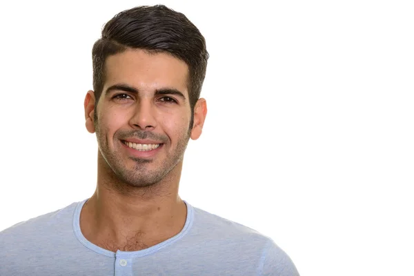 Joven feliz hombre persa sonriendo — Foto de Stock