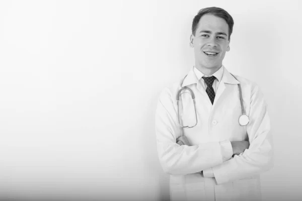 Estudio Joven Hombre Guapo Médico Sobre Fondo Blanco Blanco Negro — Foto de Stock